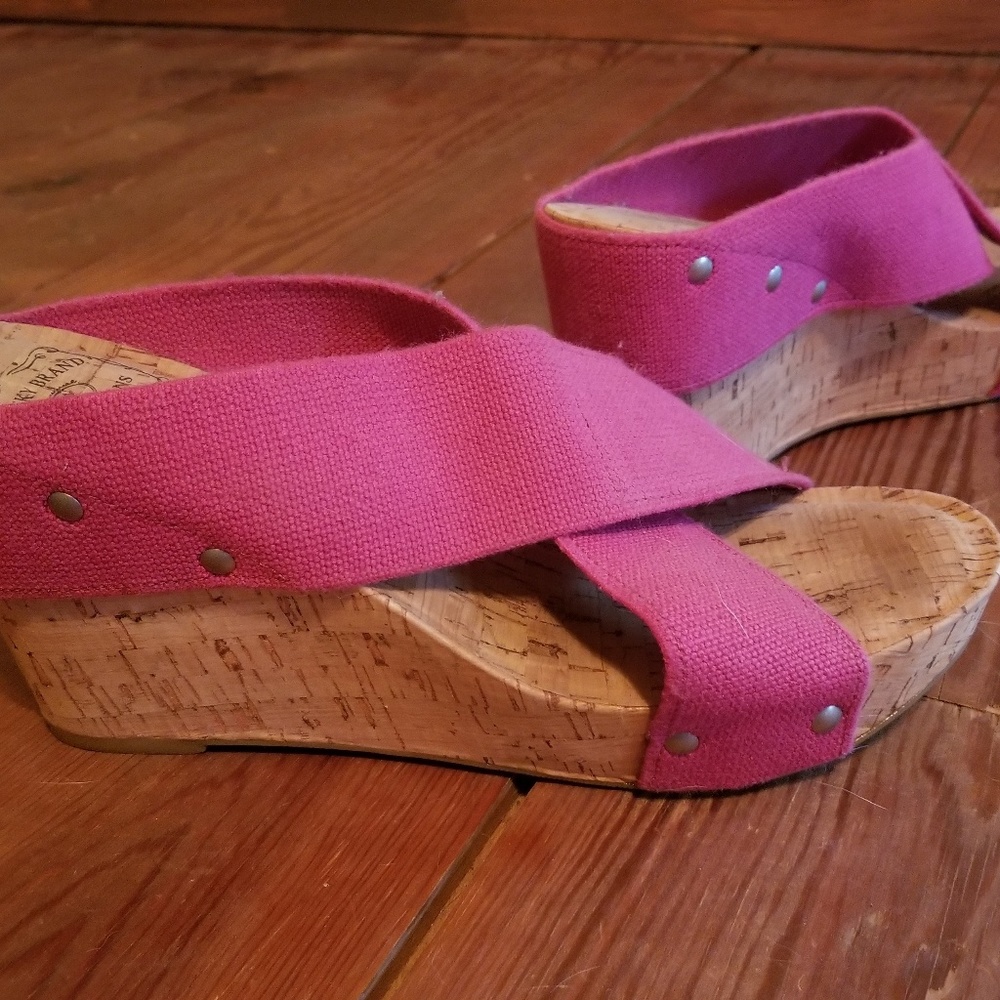 Shoes - Picture 4 of 4
